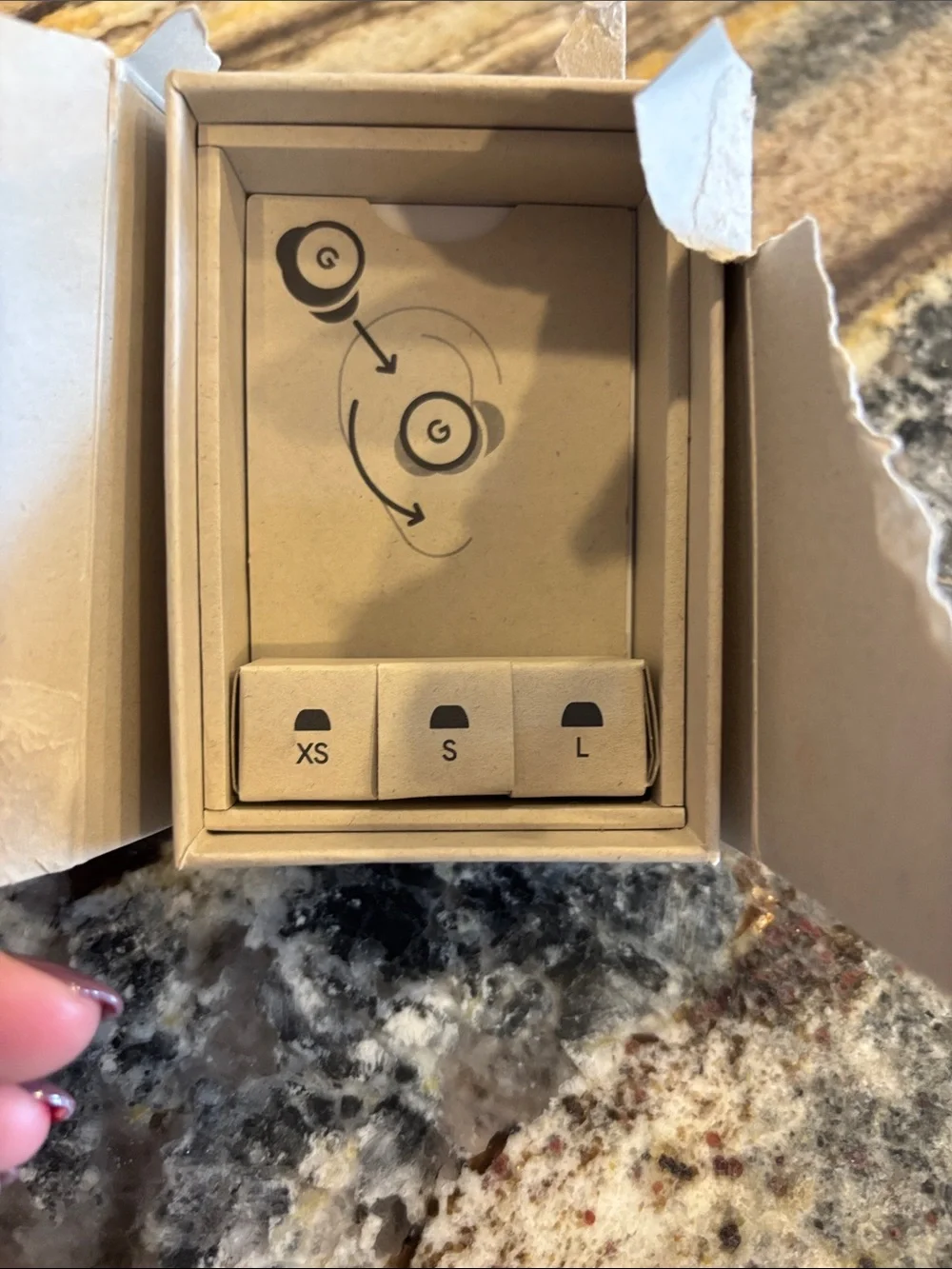 google Pixel Buds in Iris and White Charging Case NWT